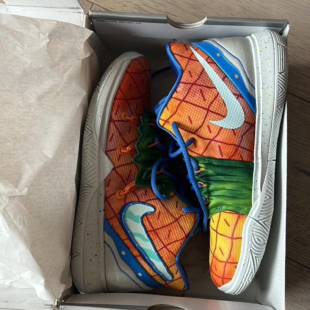 Nike Kyrie 5 Sponge Bob Nike Basketball